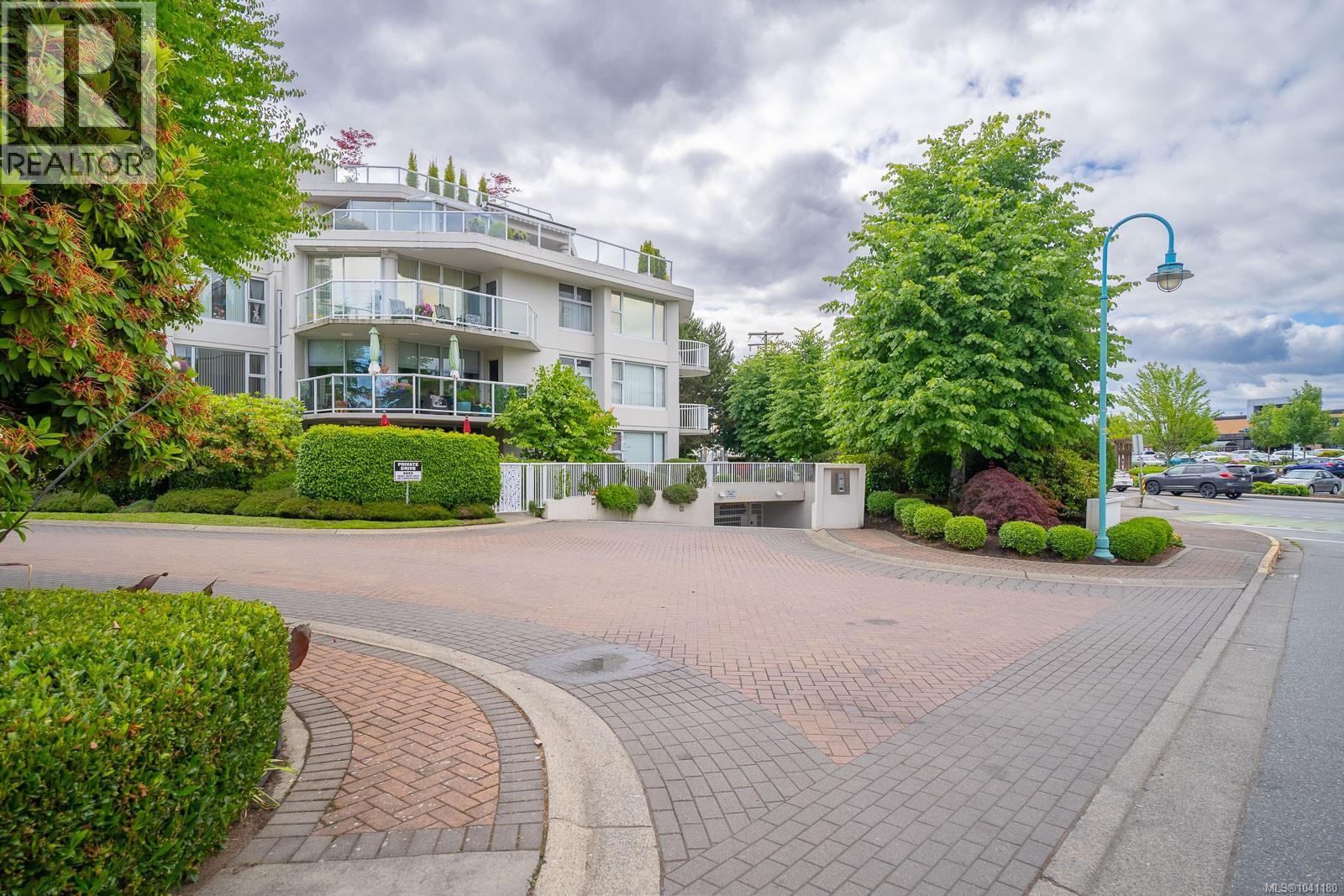 #203 158 Promenade Dr - 30