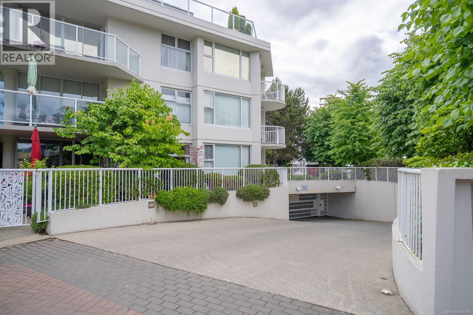 #203 158 Promenade Dr - 31
