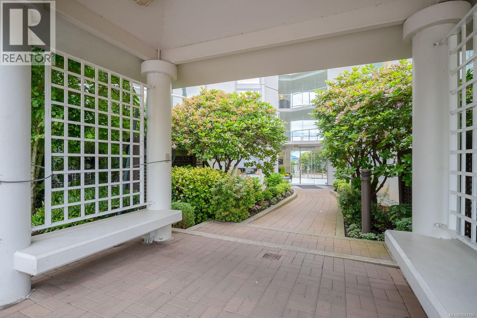#203 158 Promenade Dr - Image 32