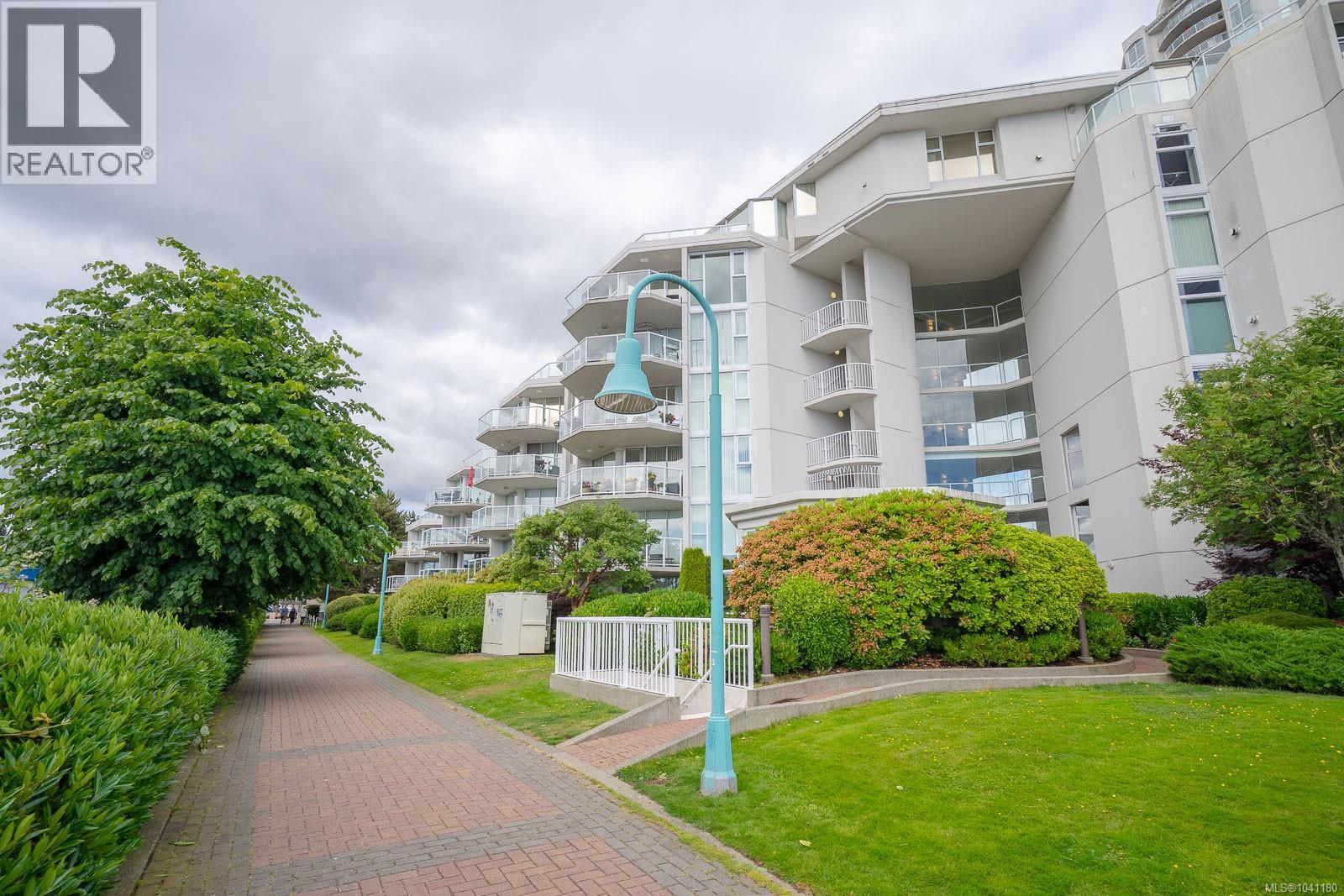 #203 158 Promenade Dr - 41