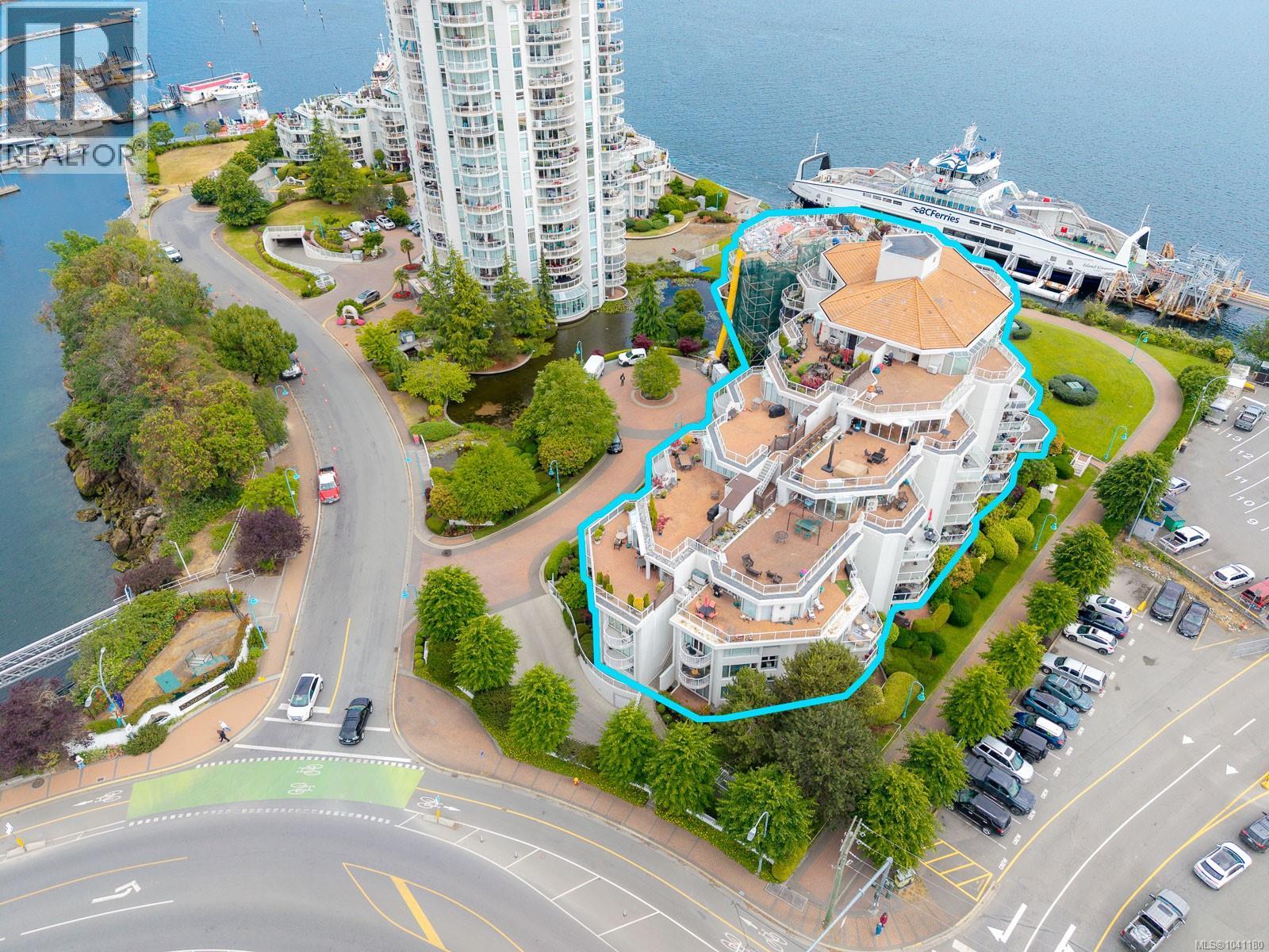#203 158 Promenade Dr - 43