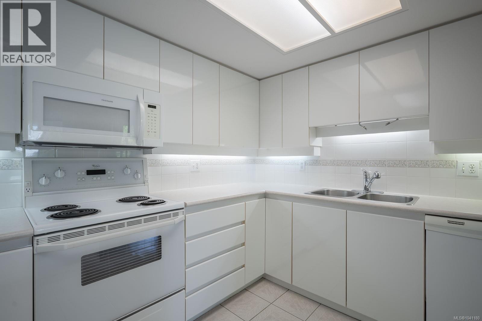 #203 158 Promenade Dr - Image 7