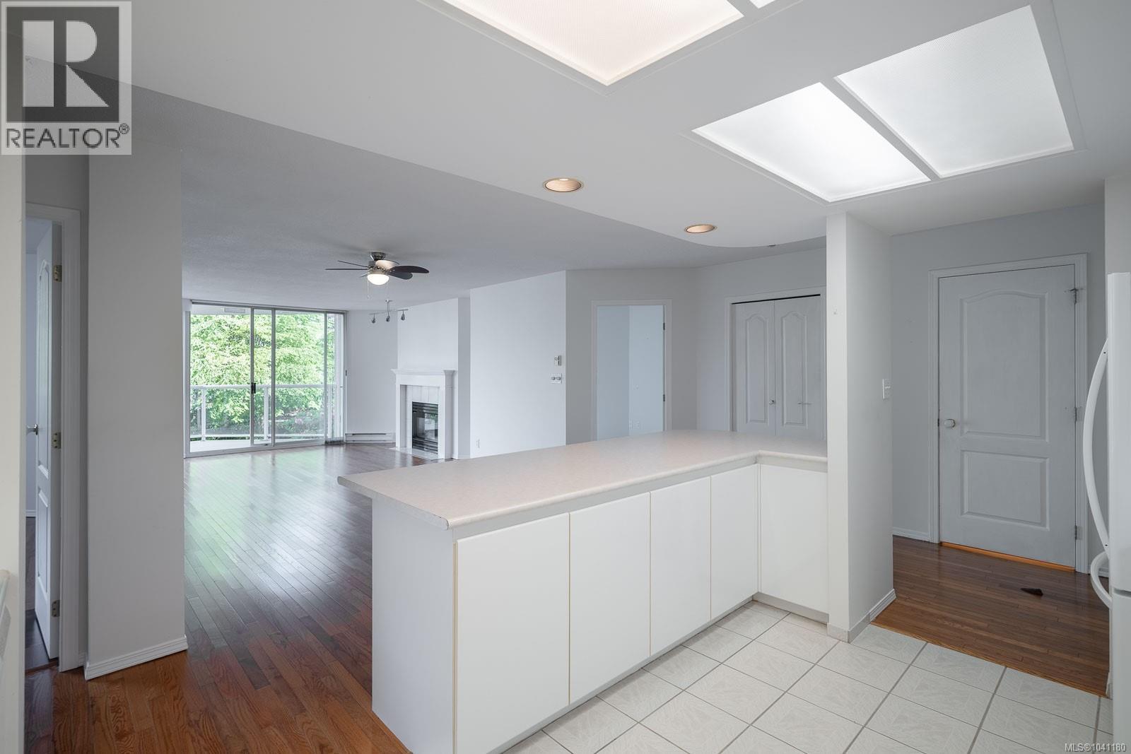 #203 158 Promenade Dr - Image 9