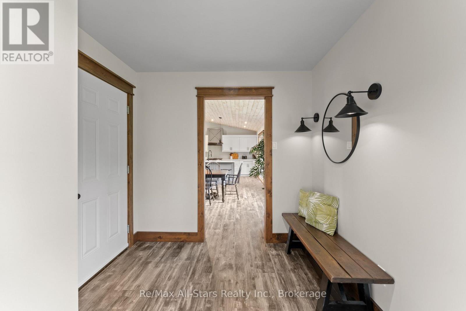 86 ELLWOOD CRESCENT - 27