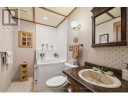 136 Oliver's Road, Kawartha Lakes, ON K0M1A0 Photo 27