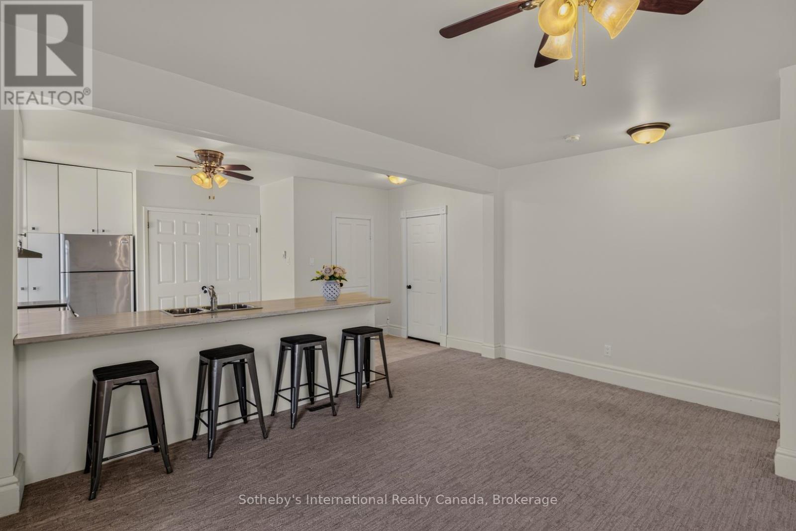 128 DOUGLAS STREET - 13