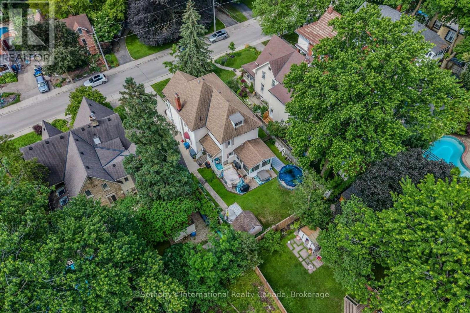 128 DOUGLAS STREET - 38