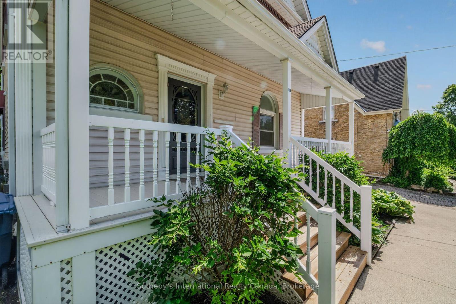 128 DOUGLAS STREET - 4