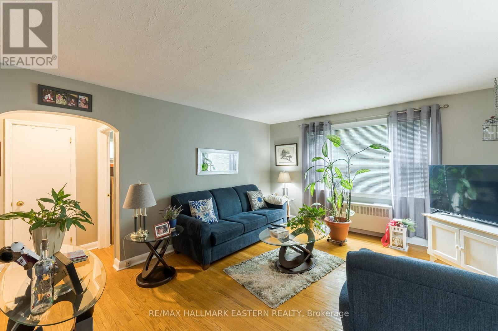 809 NICHOLLS STREET - 22
