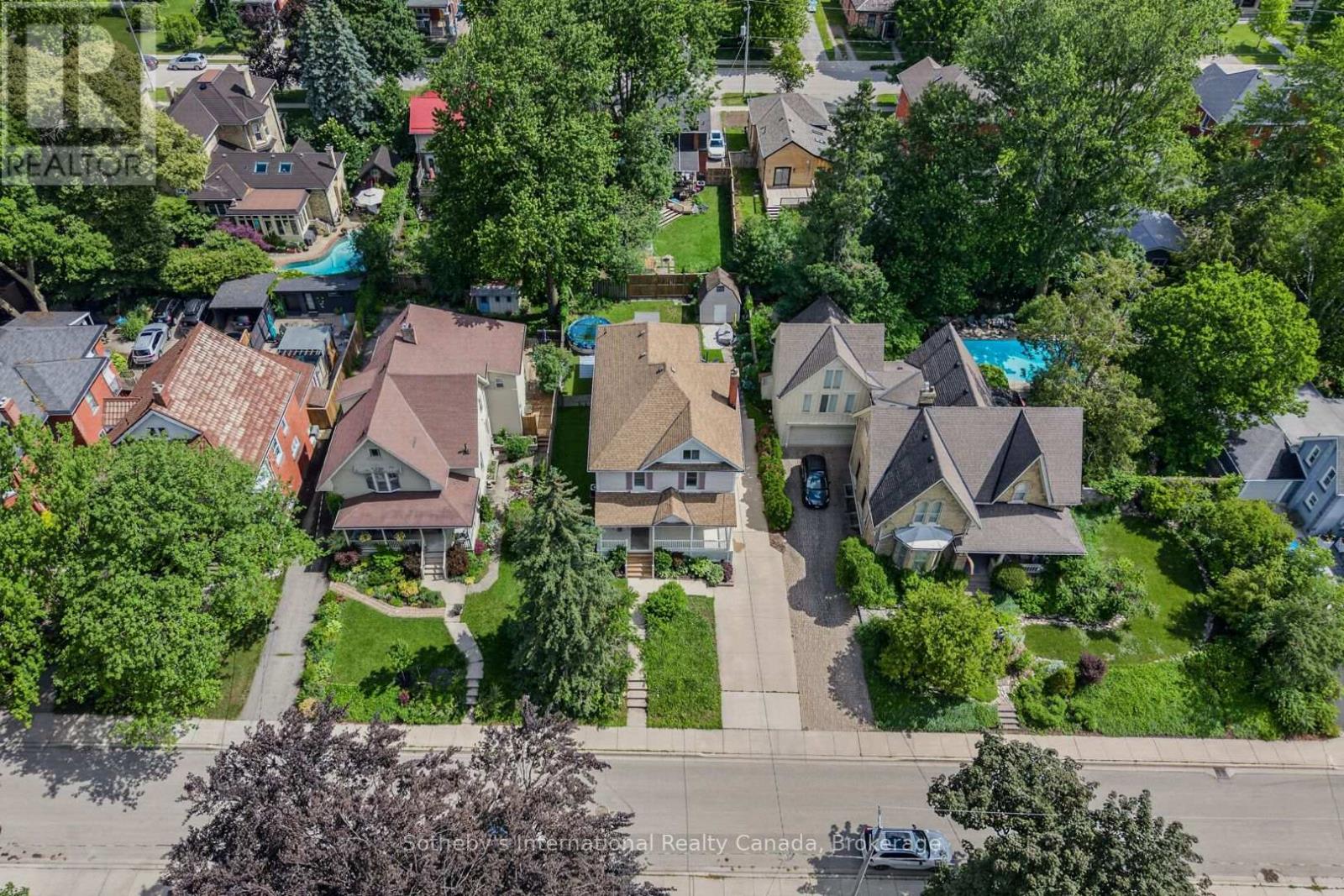 128 DOUGLAS STREET - 40
