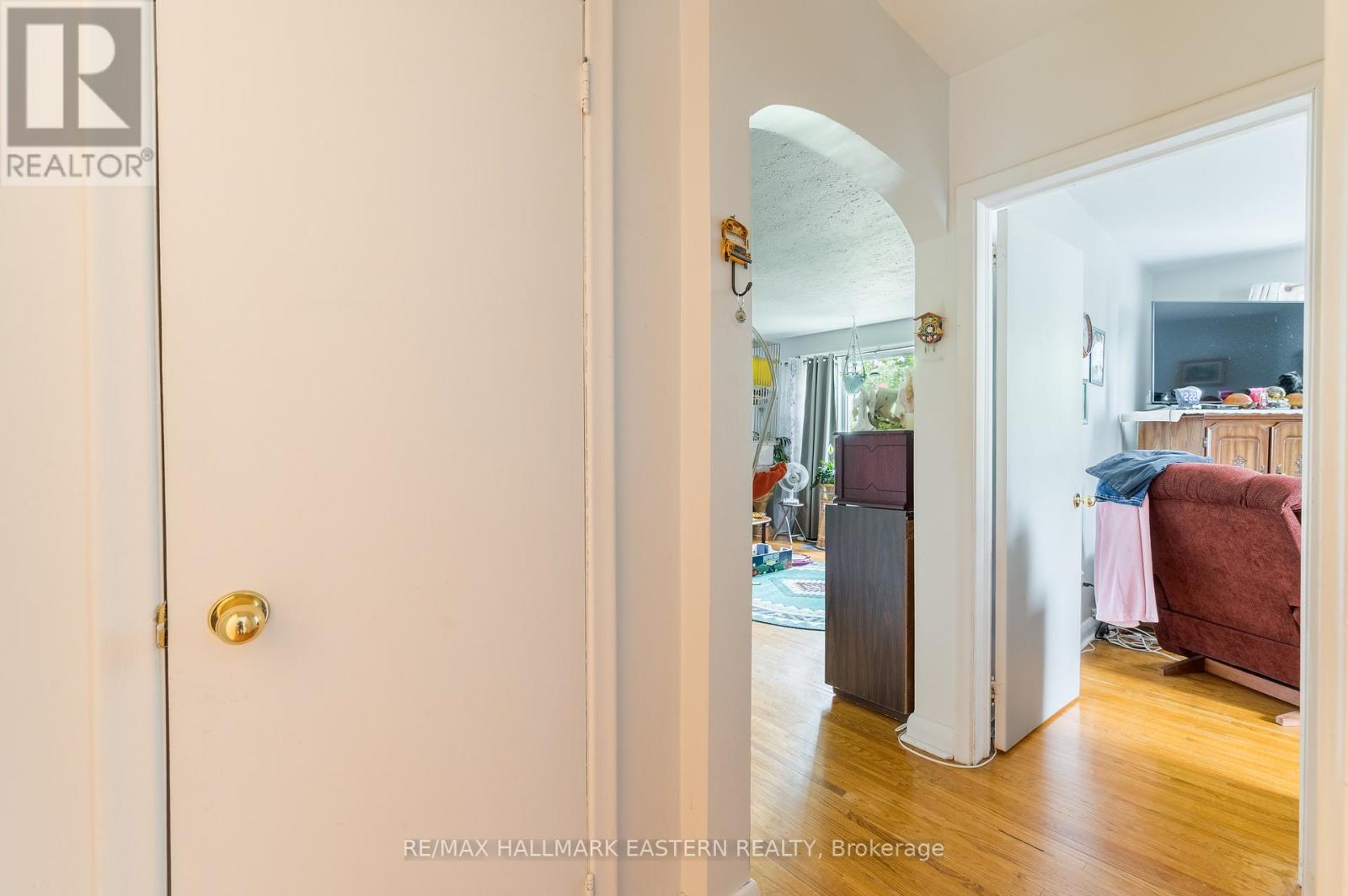 809 NICHOLLS STREET - 37