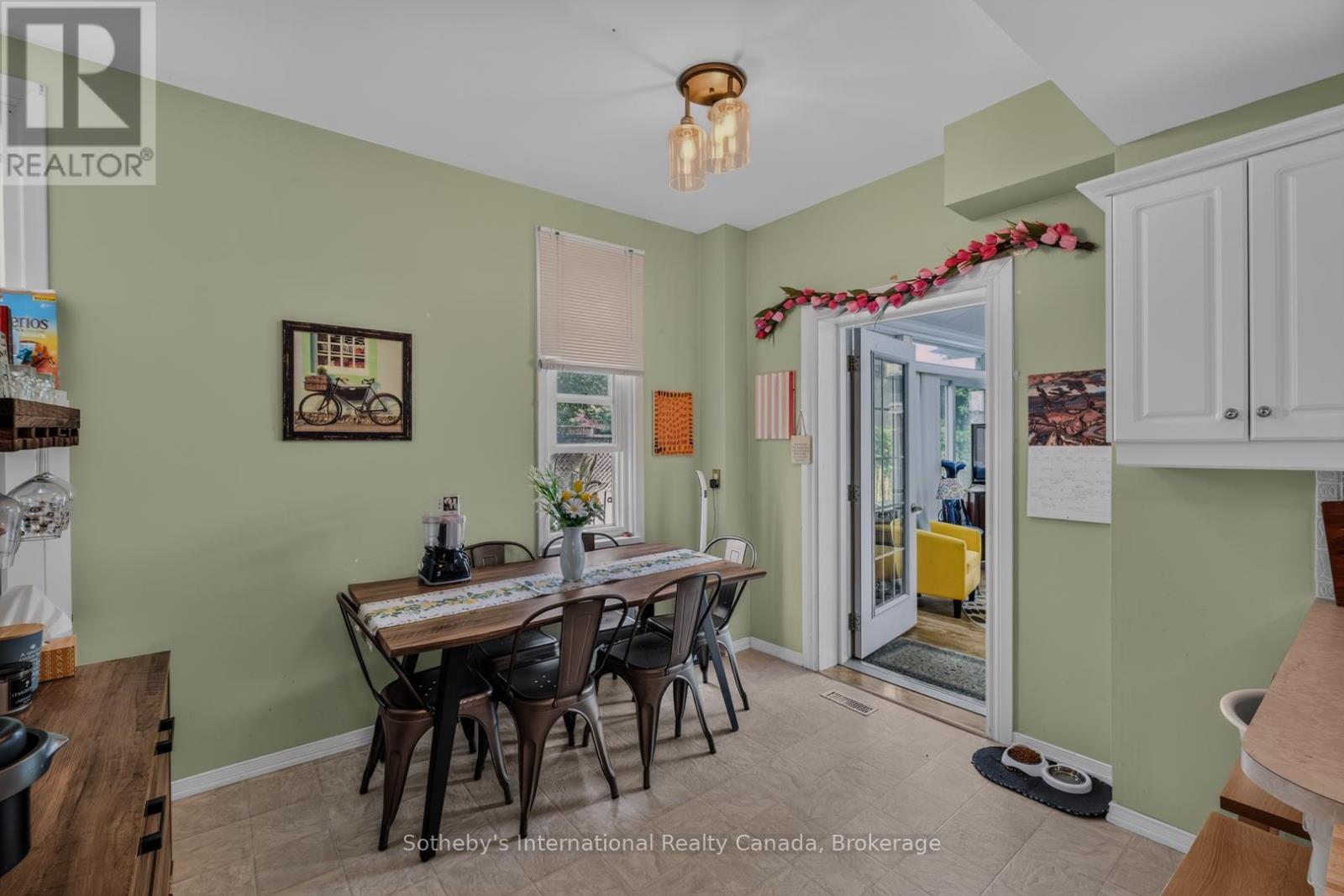 128 DOUGLAS STREET - 25