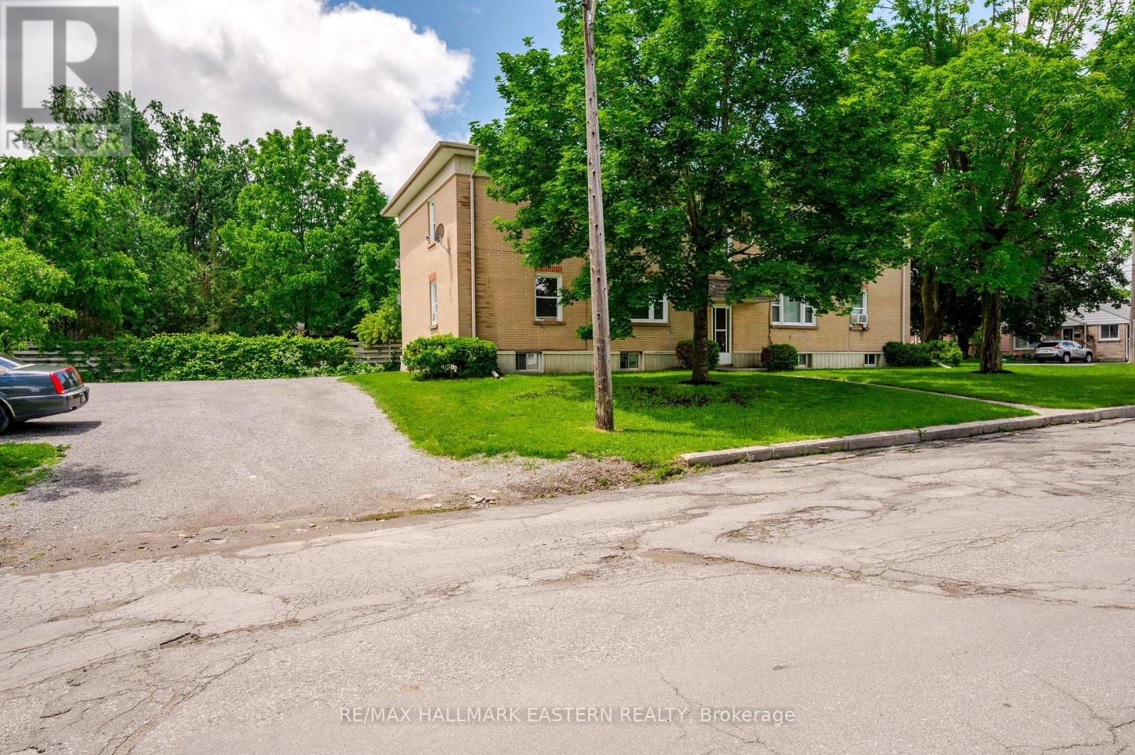 809 NICHOLLS STREET - 8