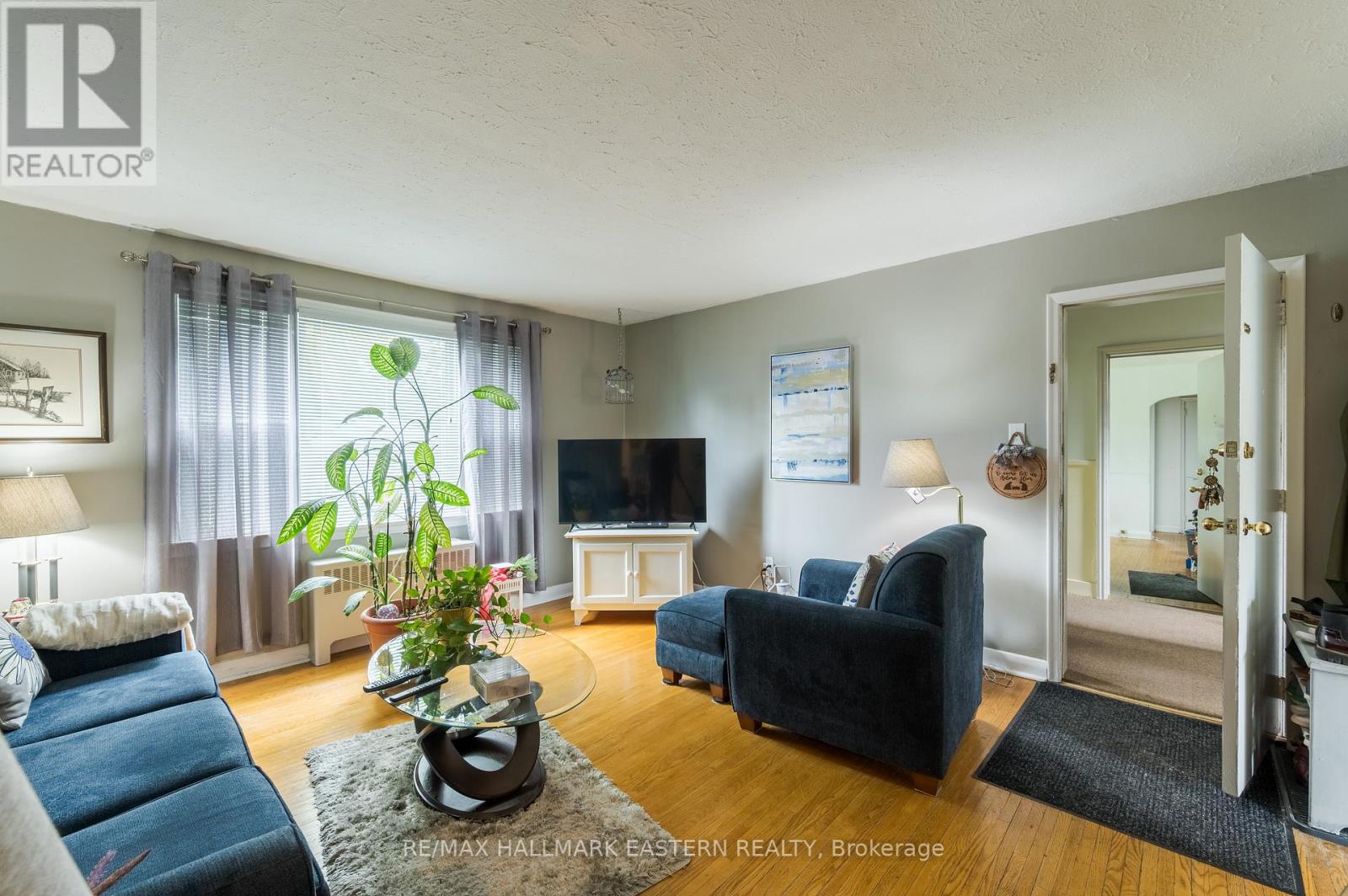 809 NICHOLLS STREET - 23