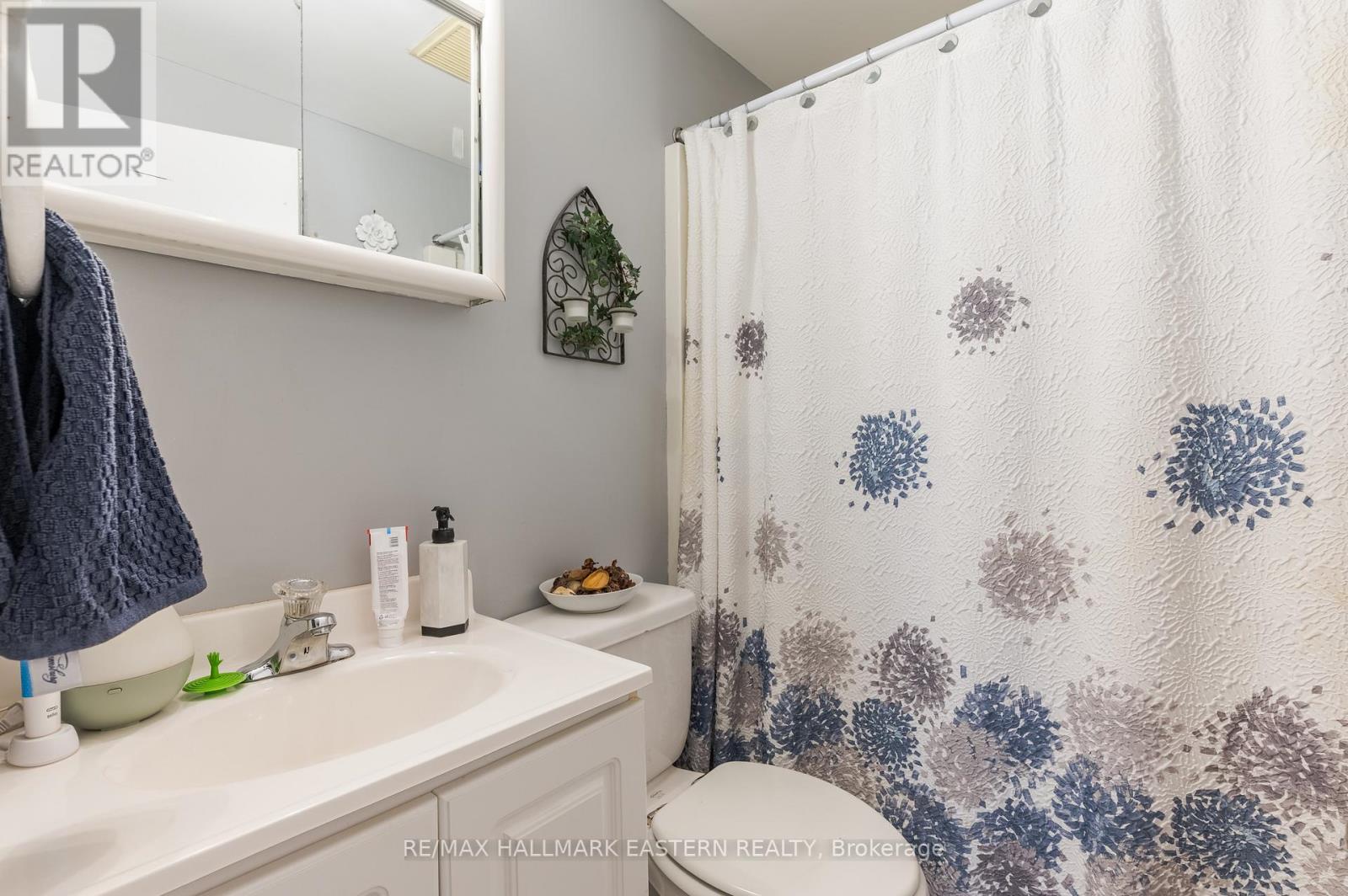 809 NICHOLLS STREET - 27