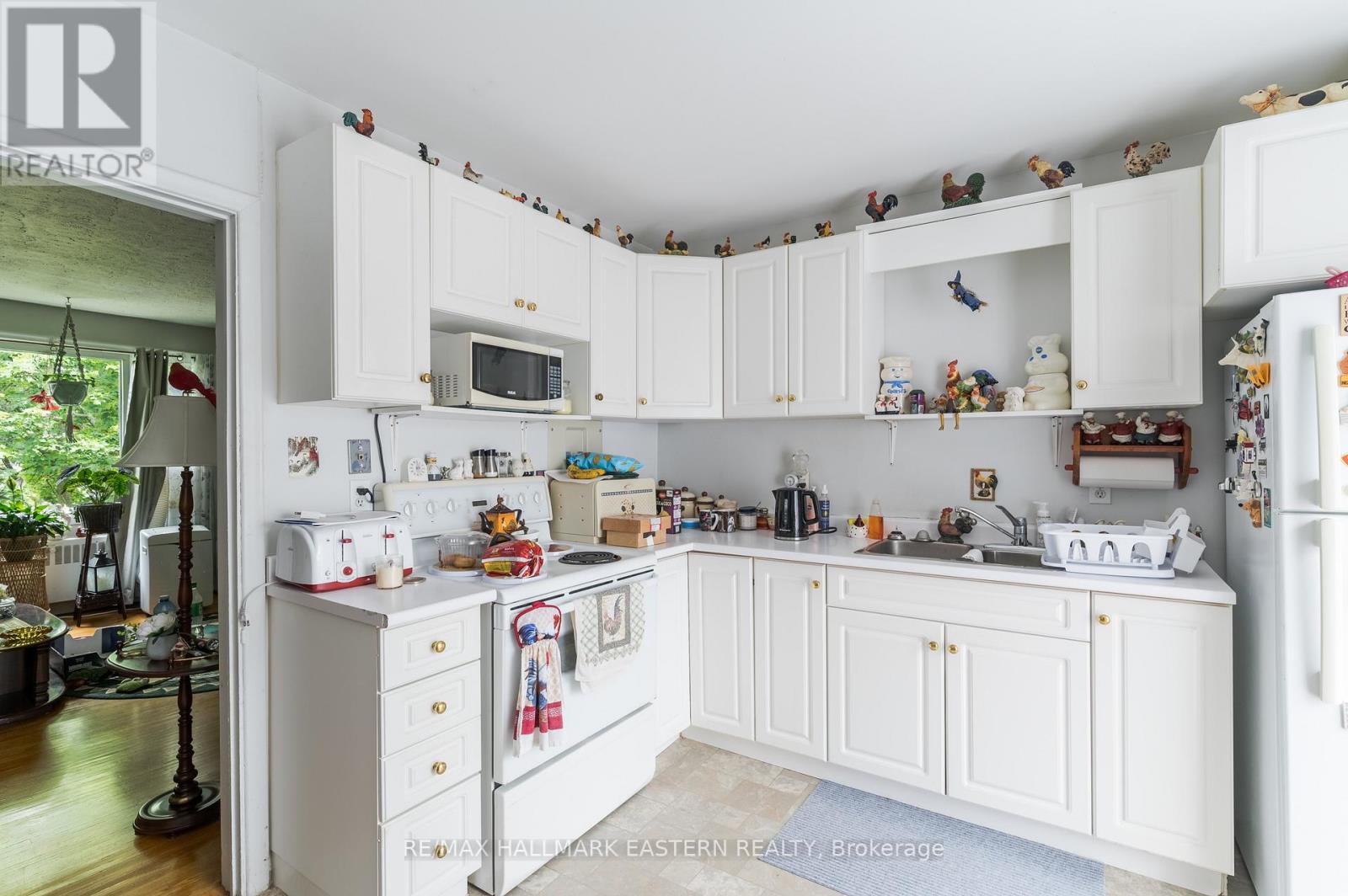 809 NICHOLLS STREET - 32
