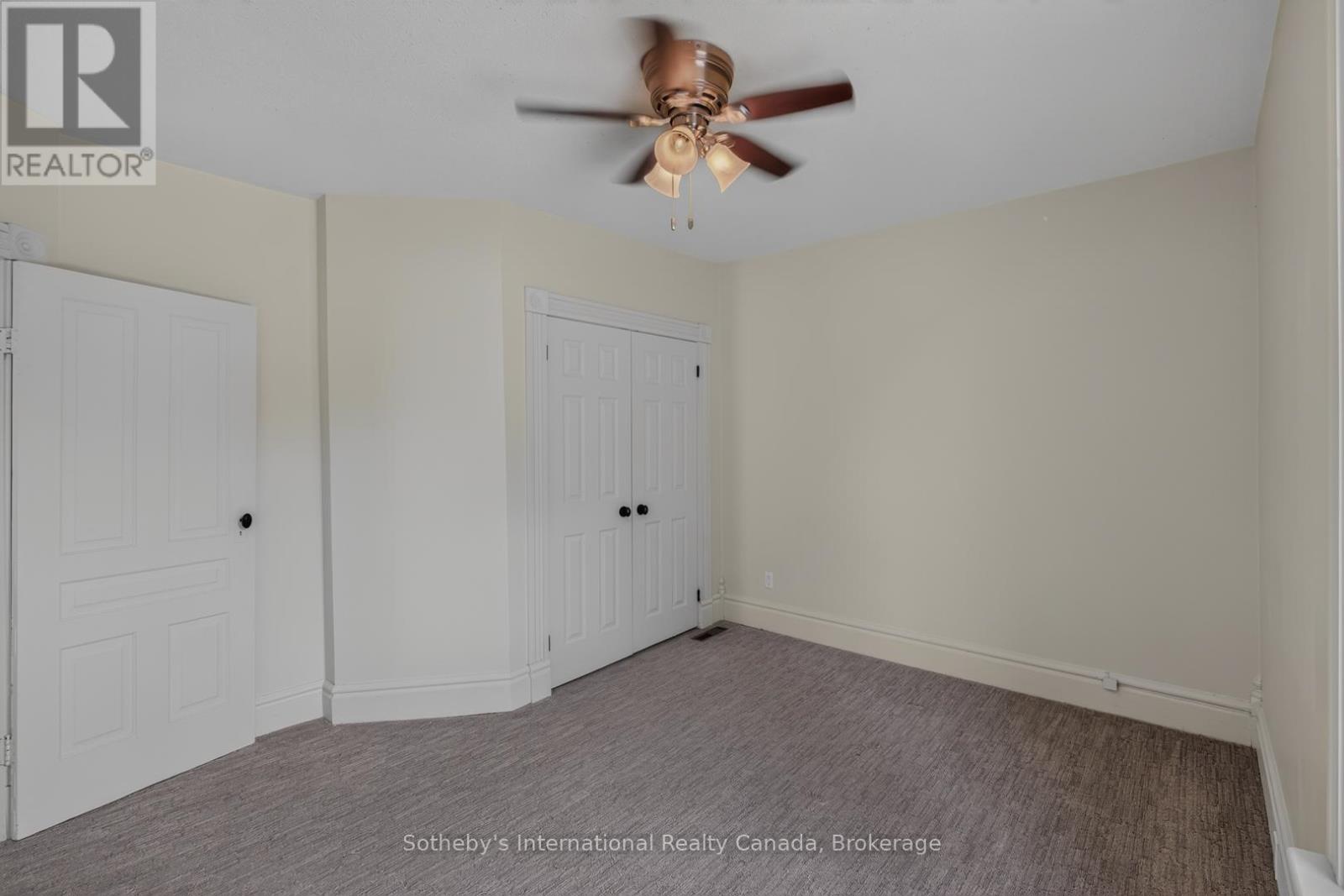 128 DOUGLAS STREET - 20