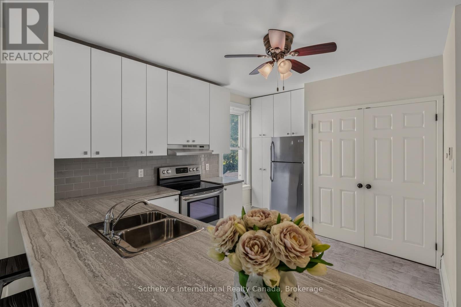 128 DOUGLAS STREET - 11