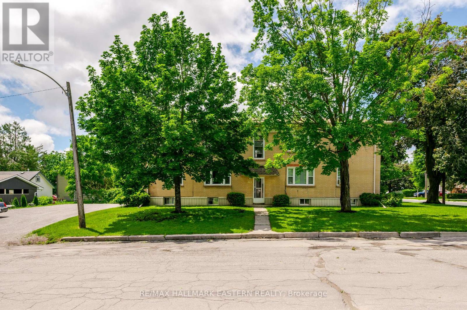 809 NICHOLLS STREET - 9