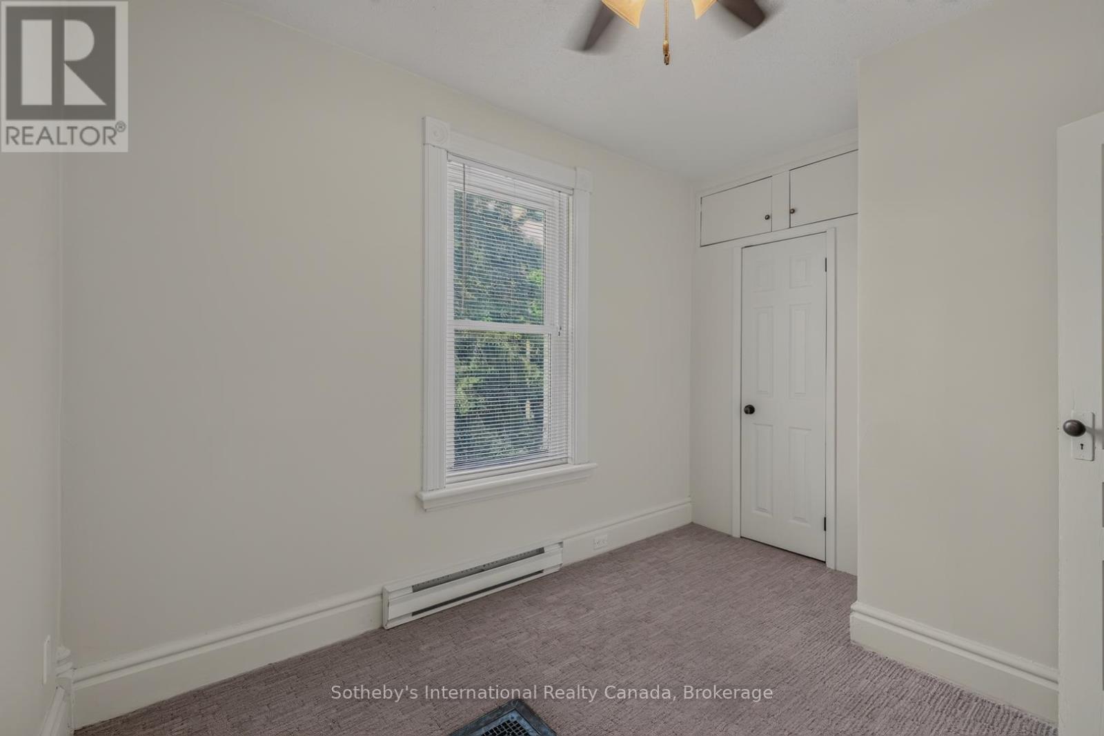128 DOUGLAS STREET - 21