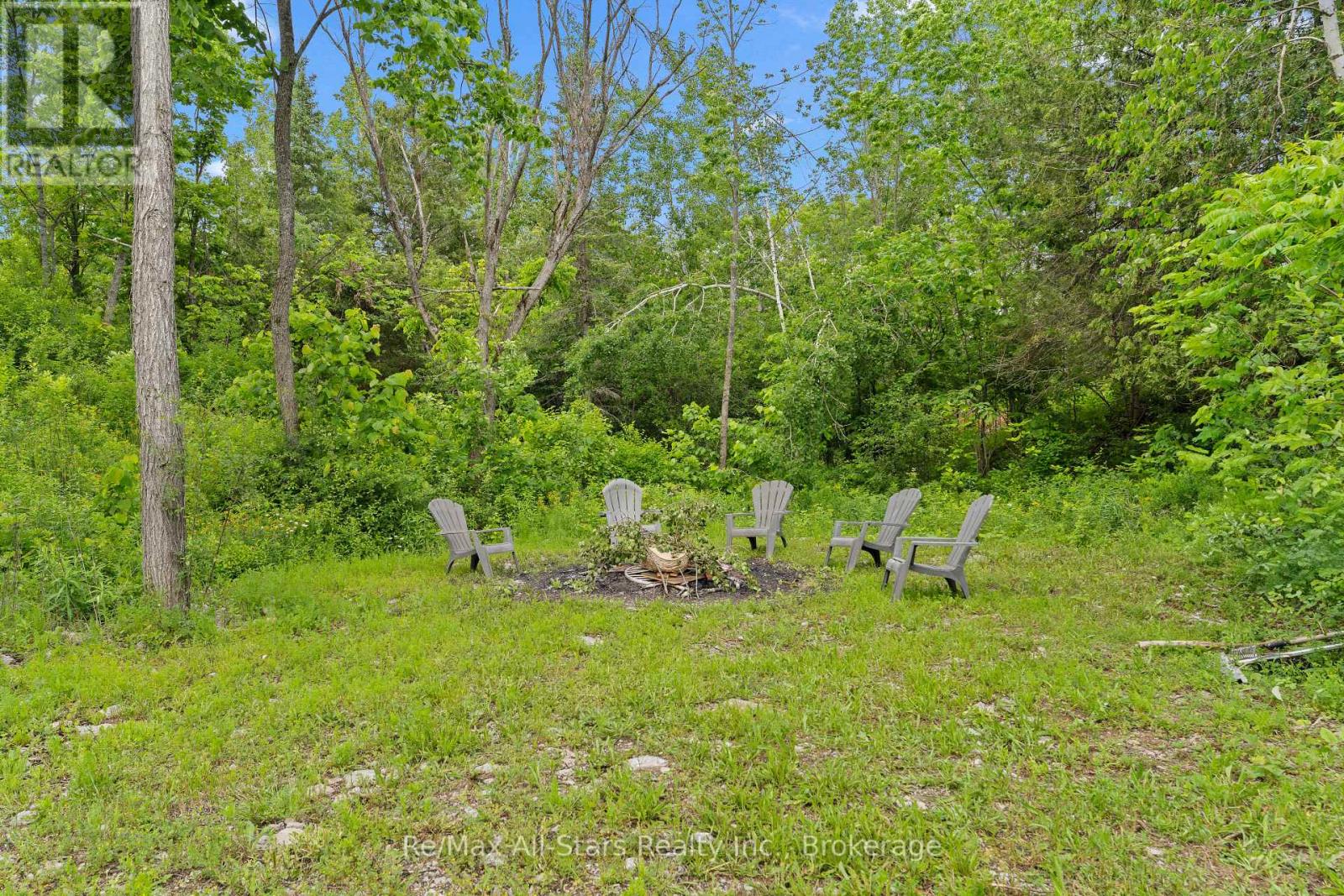 86 ELLWOOD CRESCENT - 38