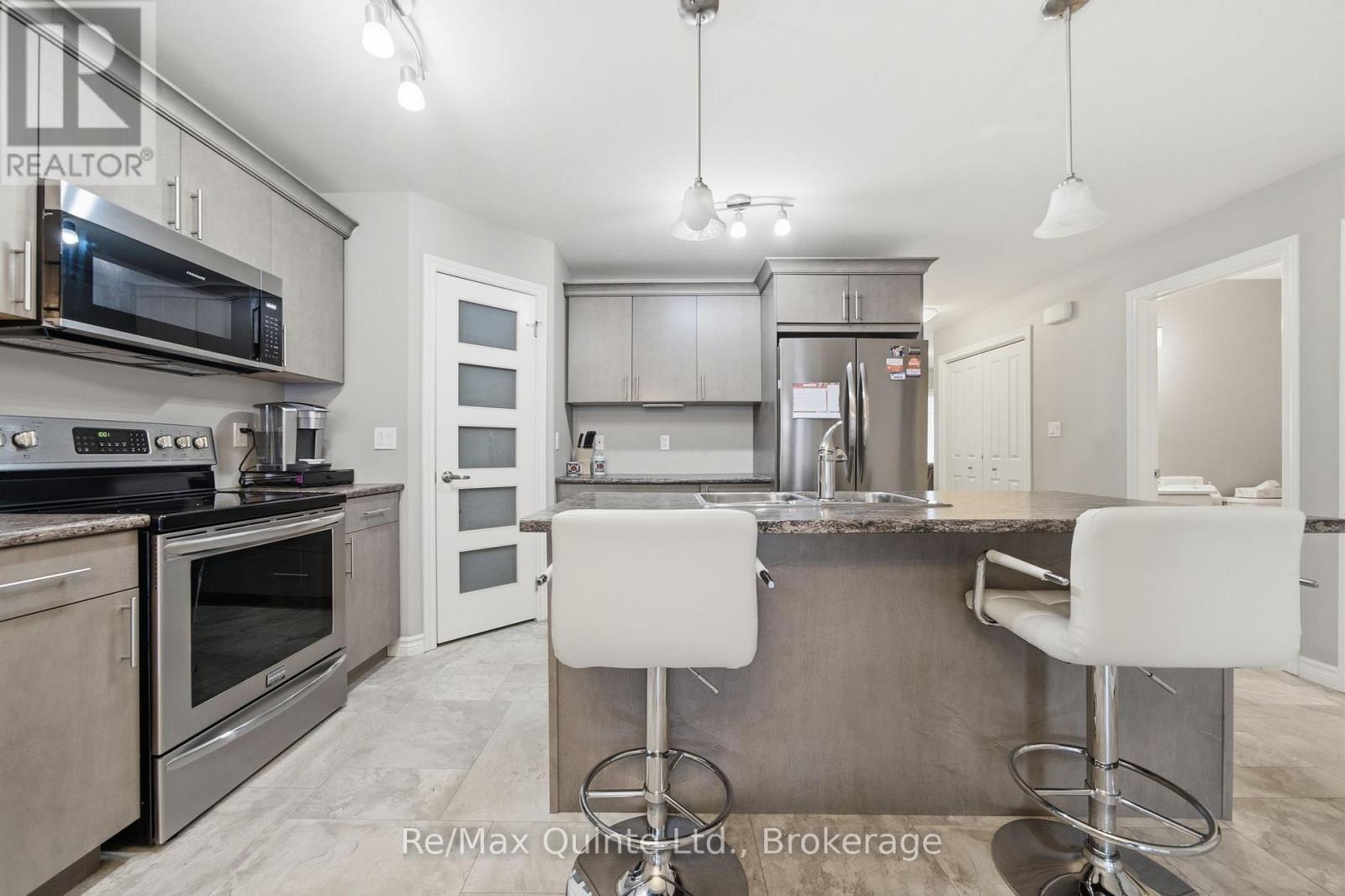 40 COBBLESTONE STREET - 9