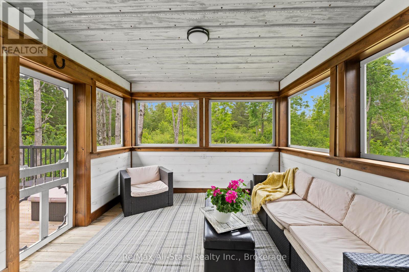 86 ELLWOOD CRESCENT - 31