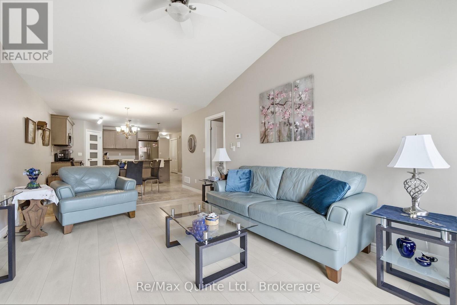 40 COBBLESTONE STREET - 16