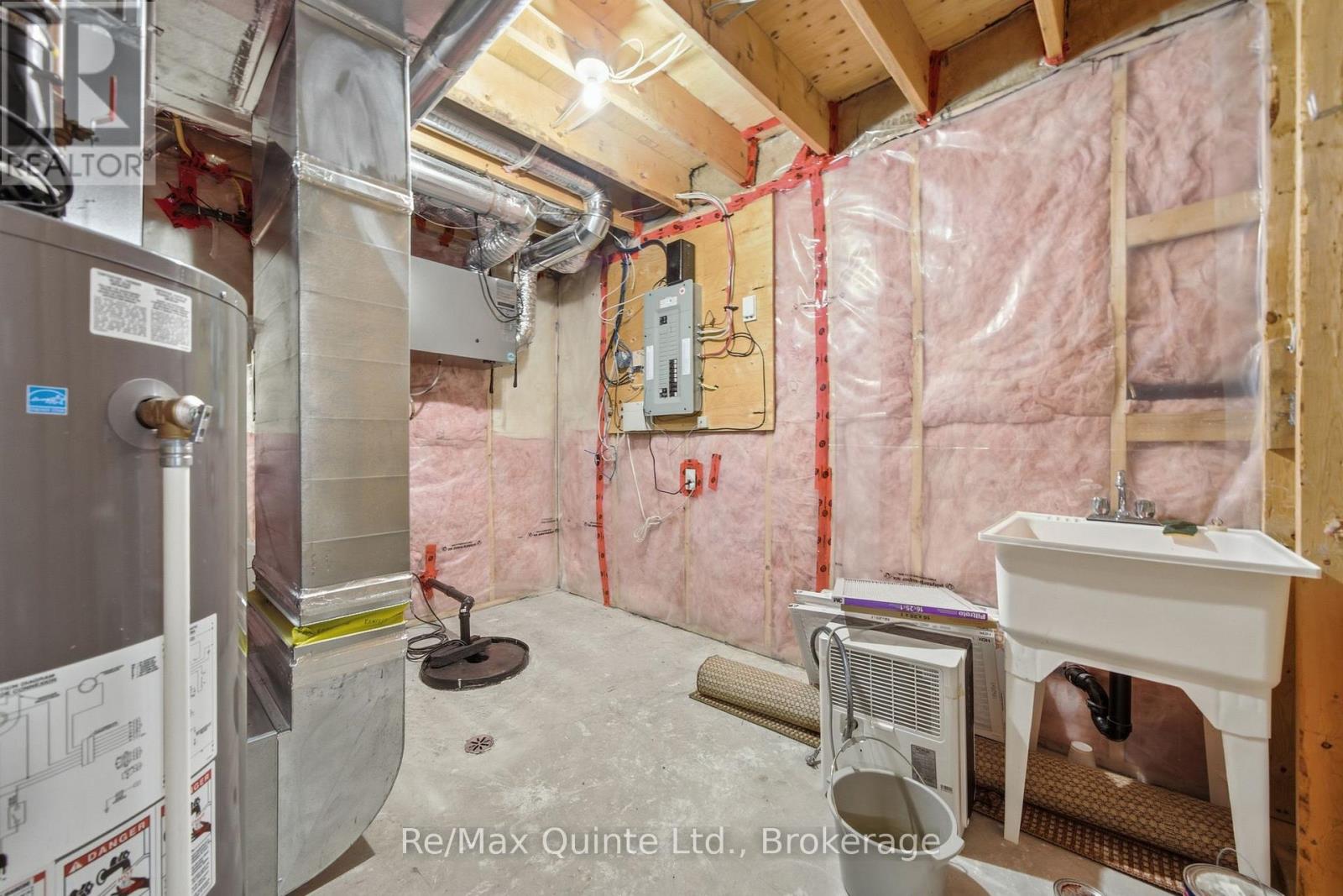 40 COBBLESTONE STREET - 34