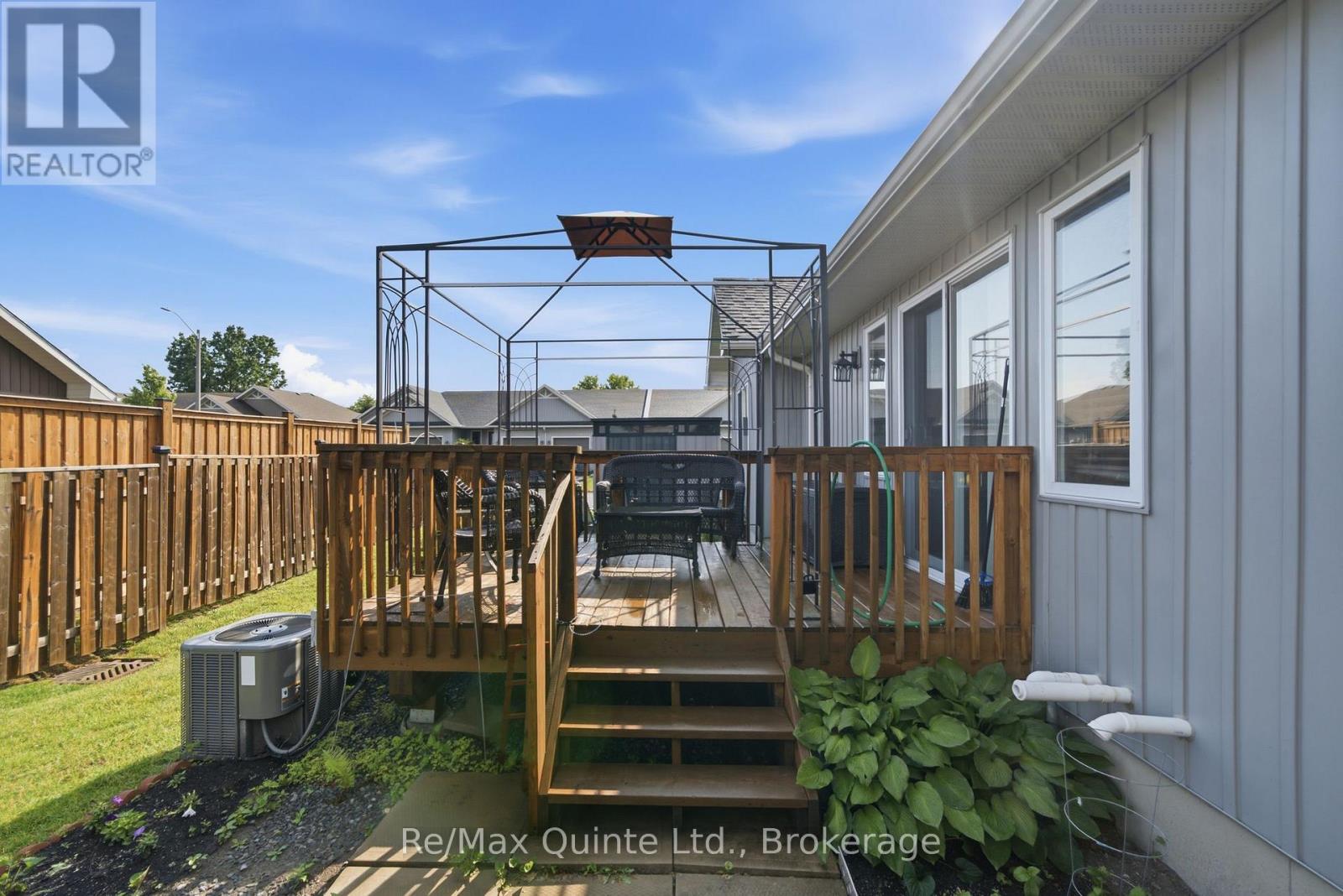 40 COBBLESTONE STREET - 38