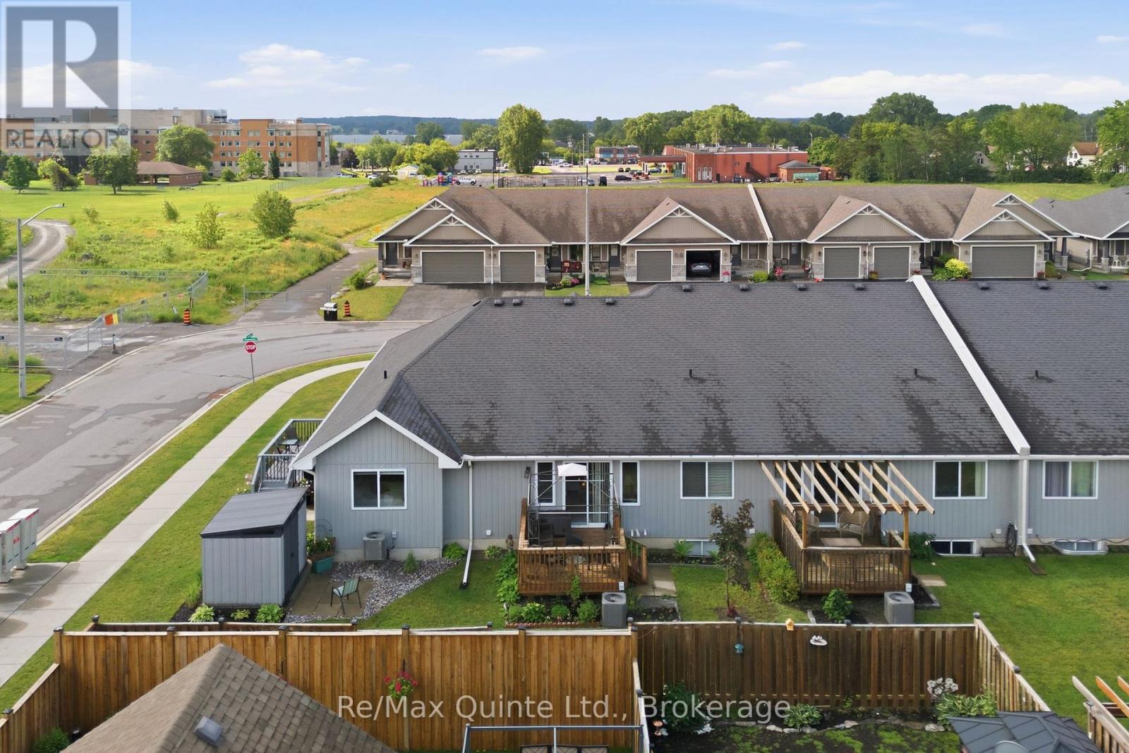 40 COBBLESTONE STREET - 41
