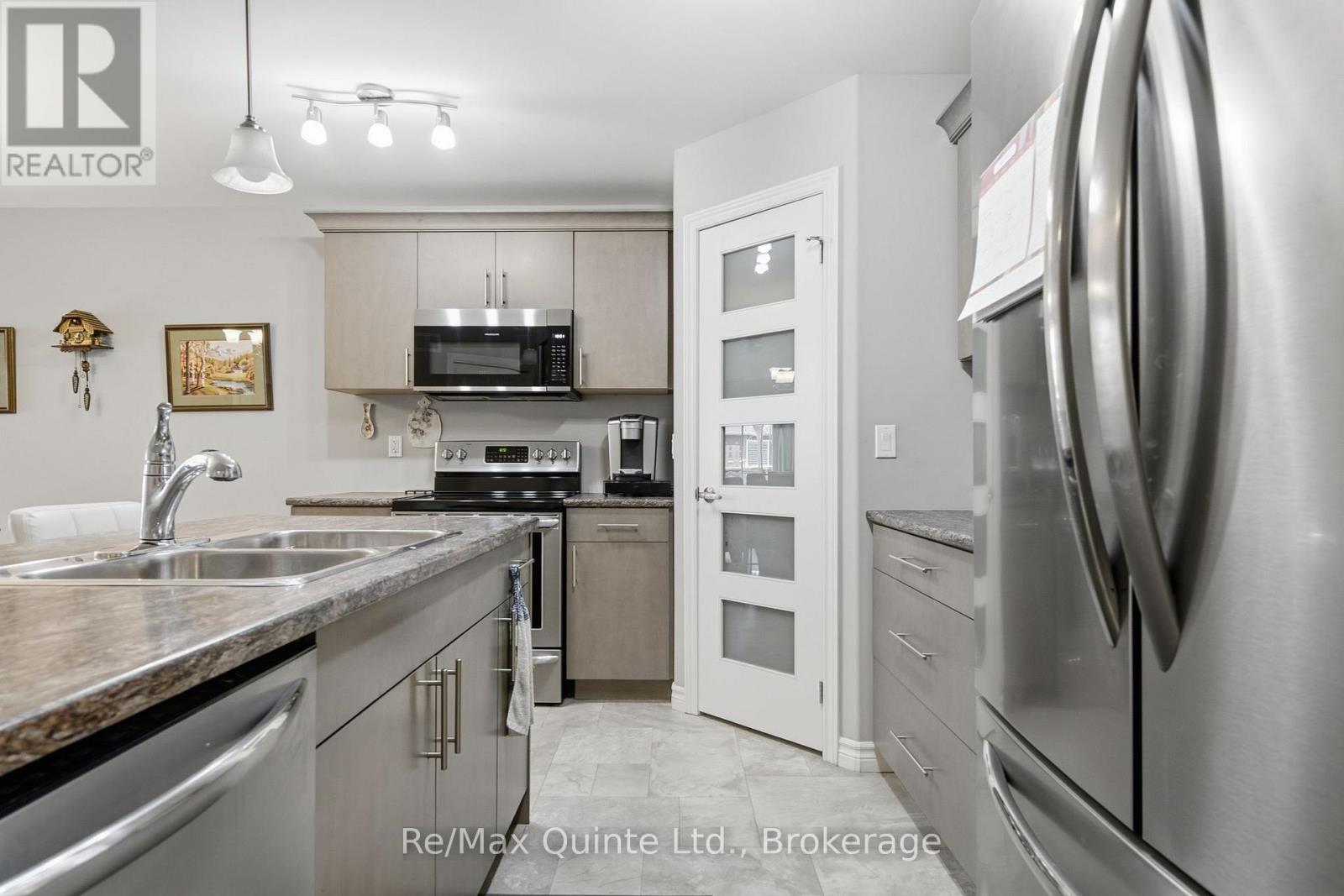 40 COBBLESTONE STREET - 8