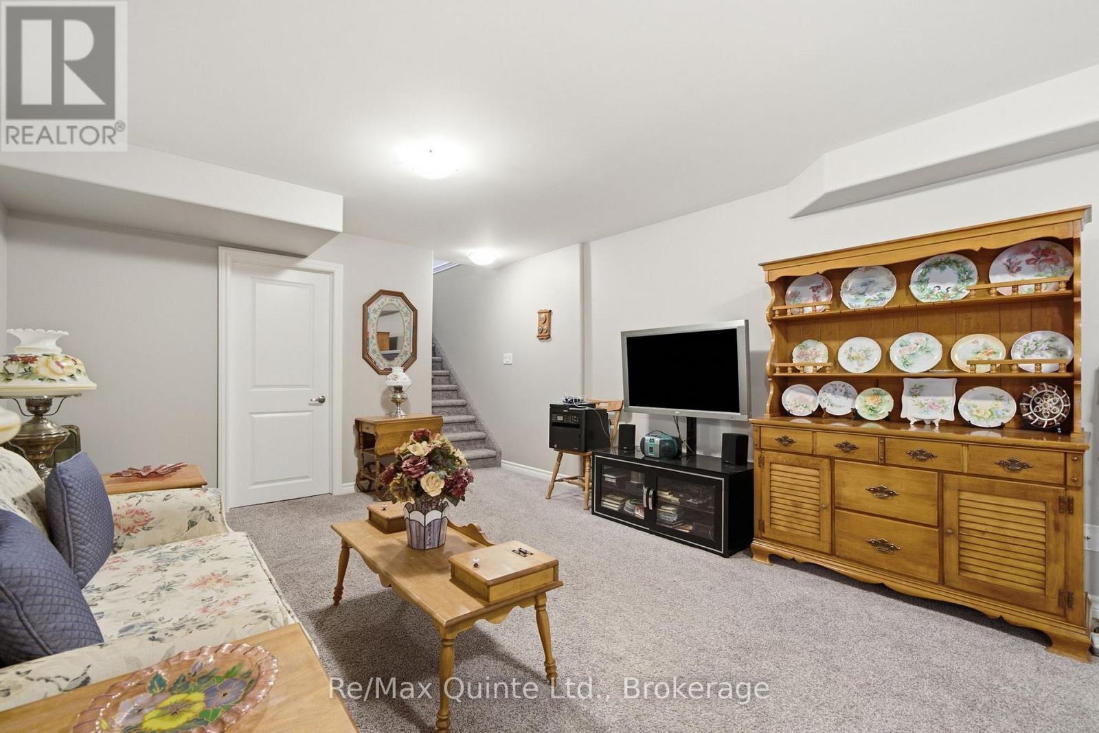40 COBBLESTONE STREET - 26