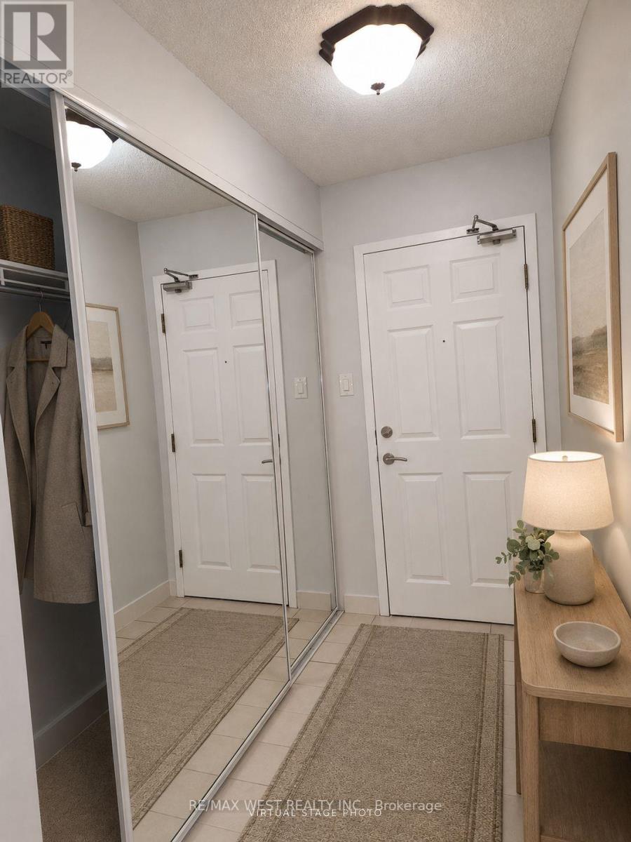 #513 309 MAJOR MACKENZIE DRIVE E - 19