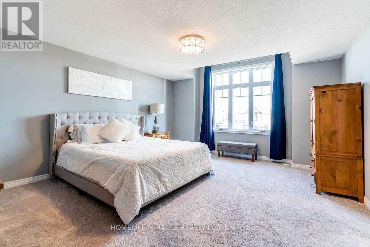 32 CARLETON TRAIL - 12