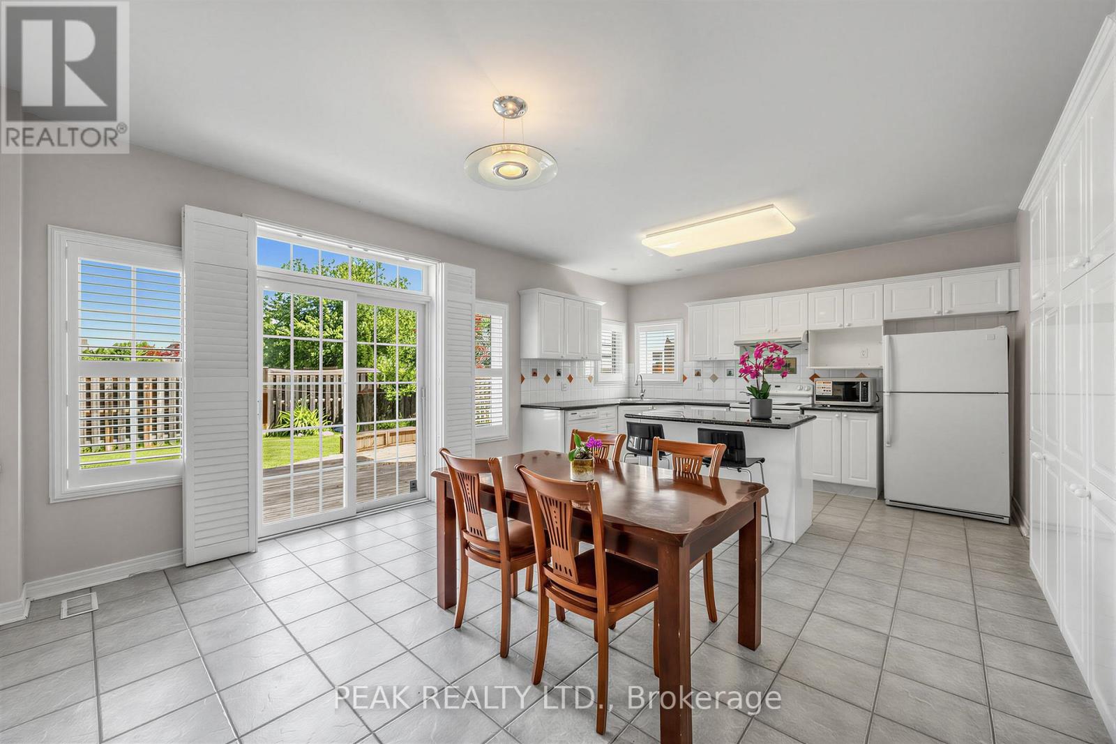 66 HOLLYLANE DRIVE - 12