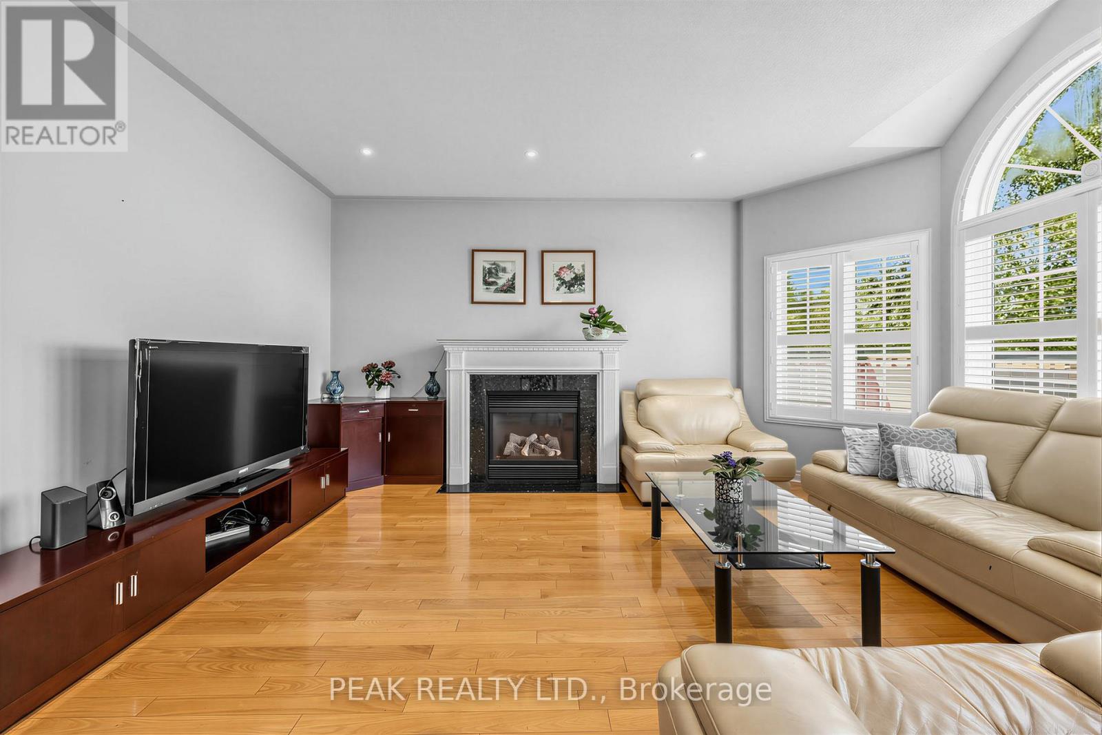 66 HOLLYLANE DRIVE - 16