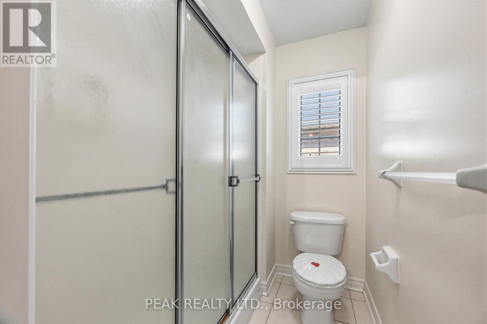 66 HOLLYLANE DRIVE - 30