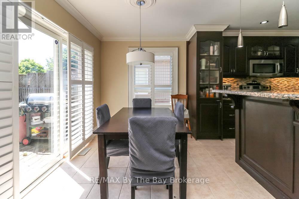 121 ROYAL BEECH DRIVE - 10