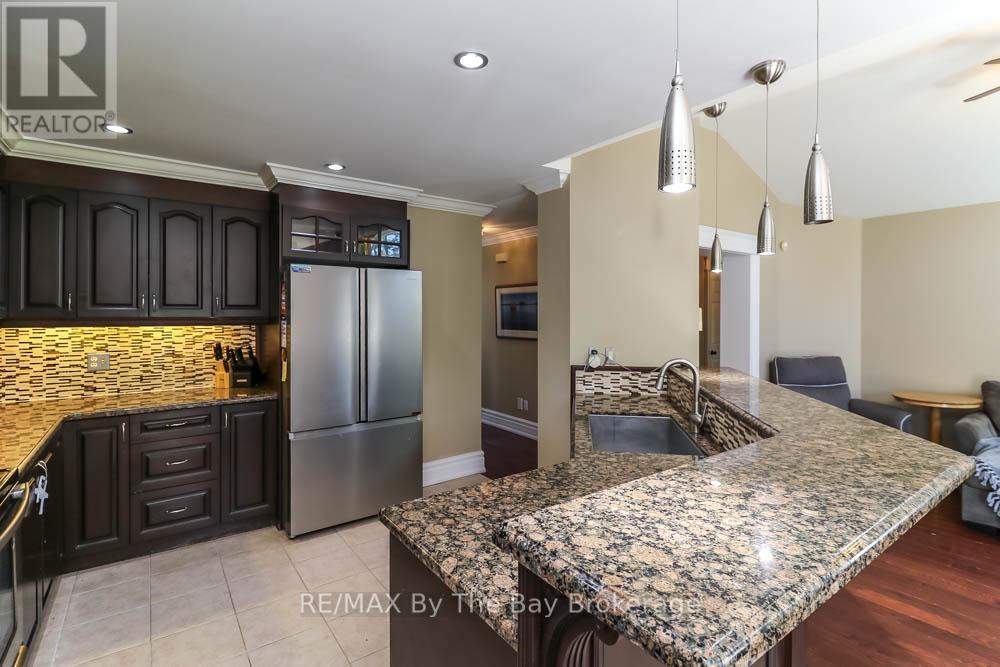 121 ROYAL BEECH DRIVE - 8