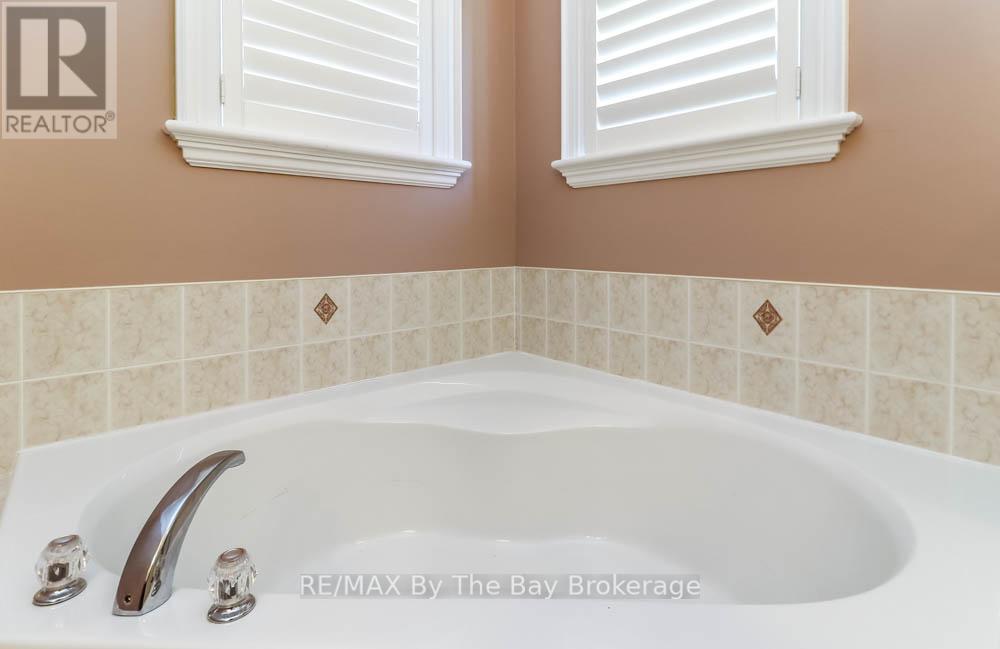121 ROYAL BEECH DRIVE - 21