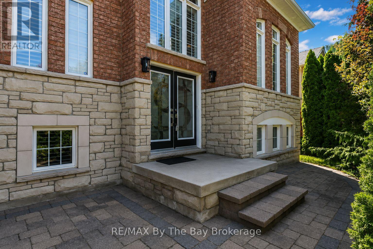121 ROYAL BEECH DRIVE - 28