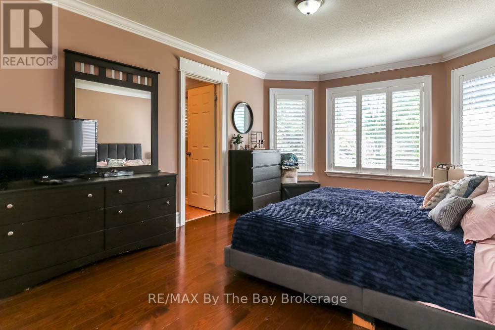 121 ROYAL BEECH DRIVE - 13
