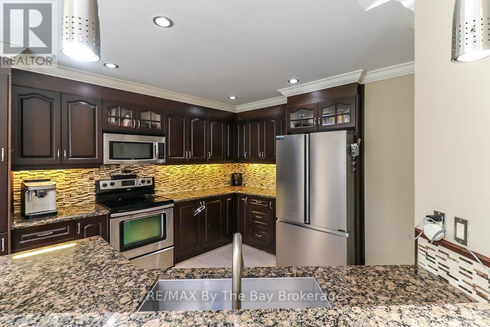 121 ROYAL BEECH DRIVE - 9