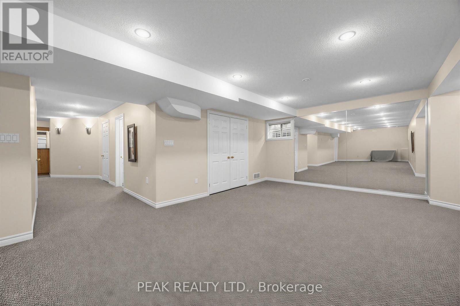 66 HOLLYLANE DRIVE - 43