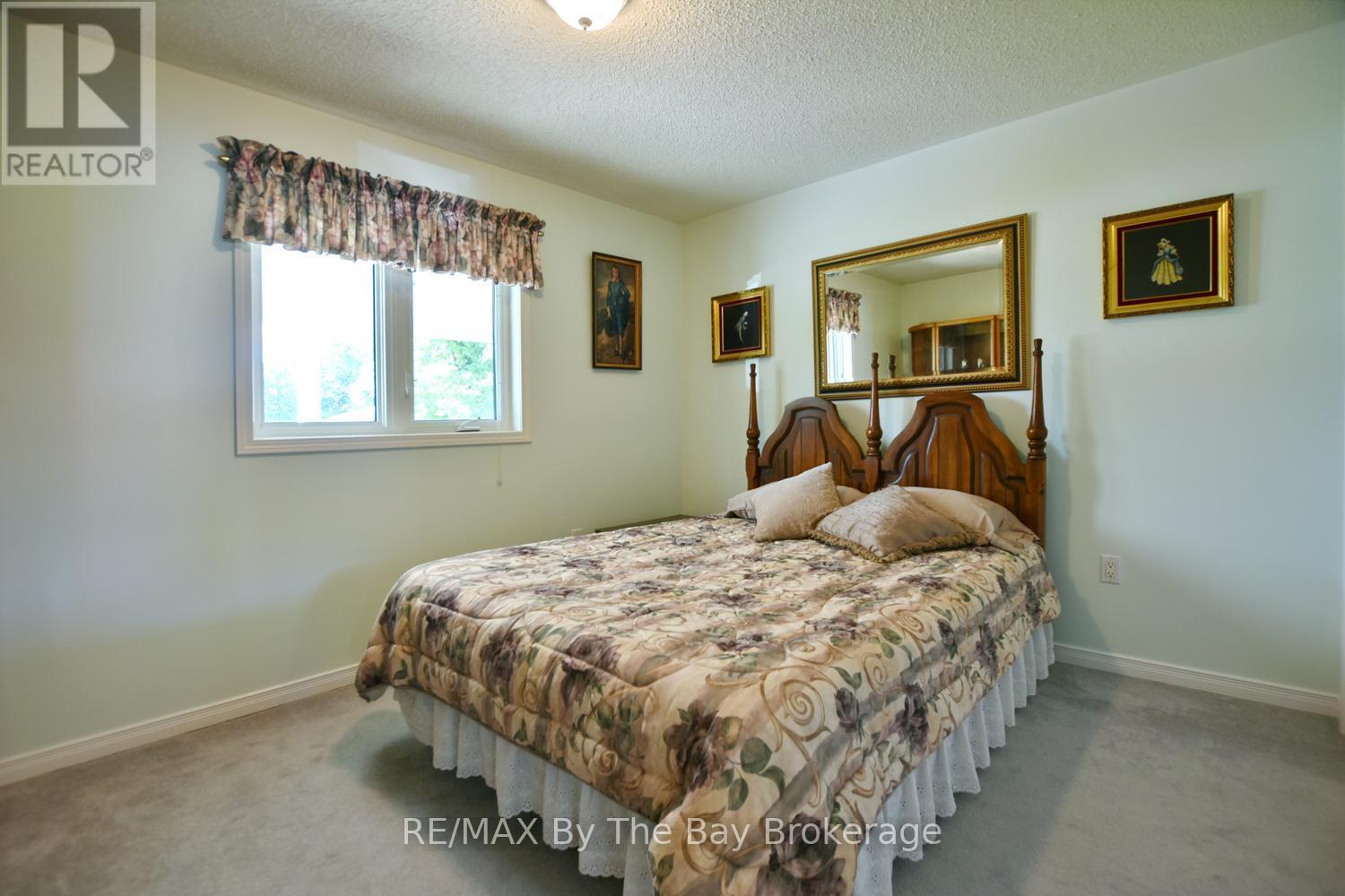 12 INDIANA AVENUE - 23