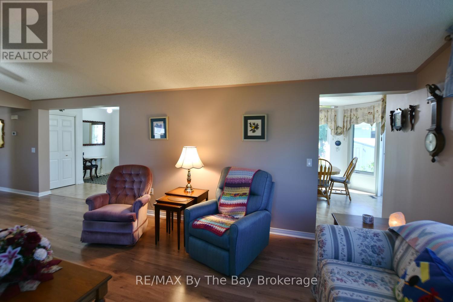 12 INDIANA AVENUE - 32