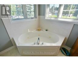 12 Indiana Avenue, Wasaga Beach, ON L9Z3A8 Photo 22