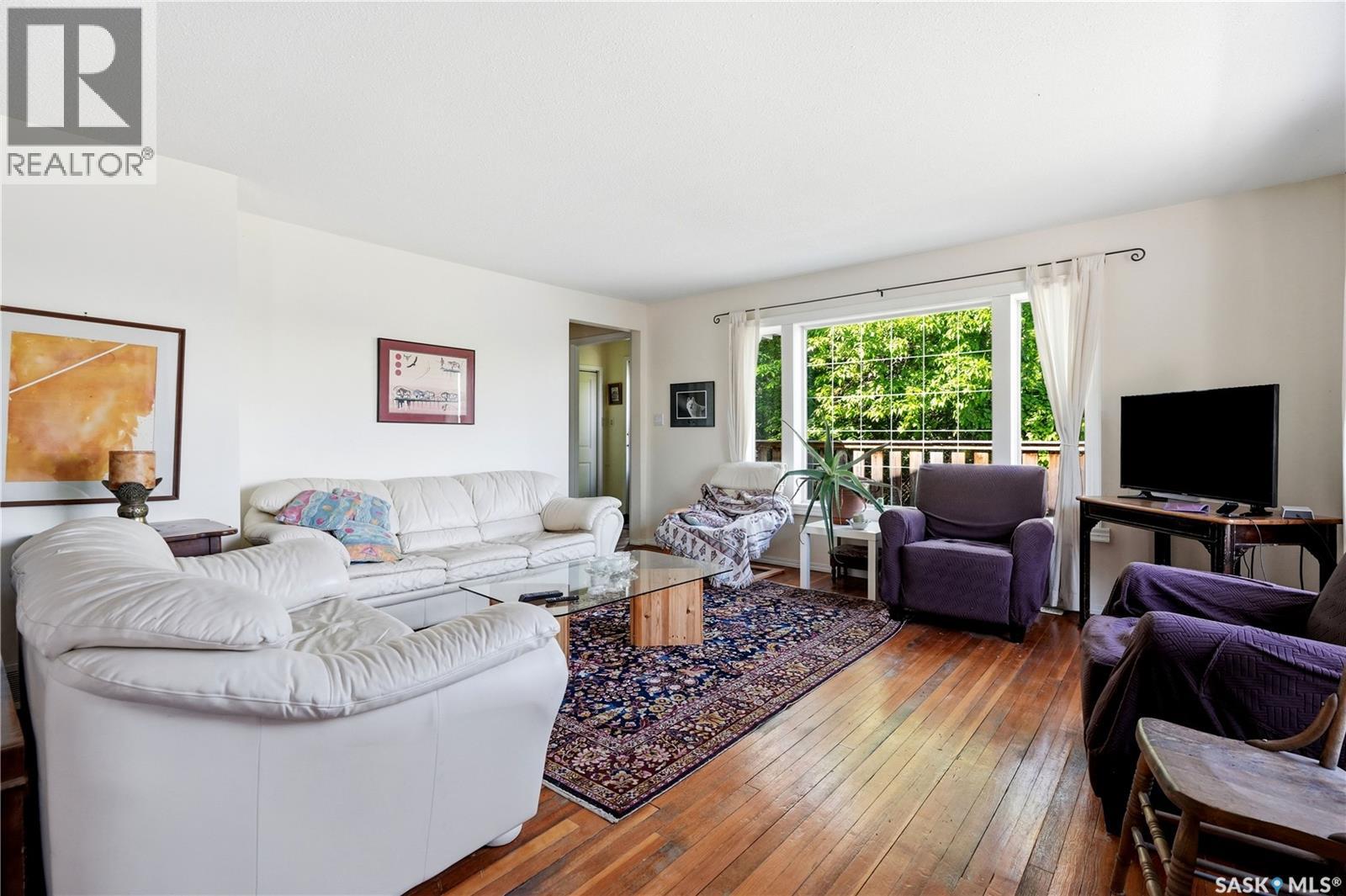 6 Kinsley ROAD - 4