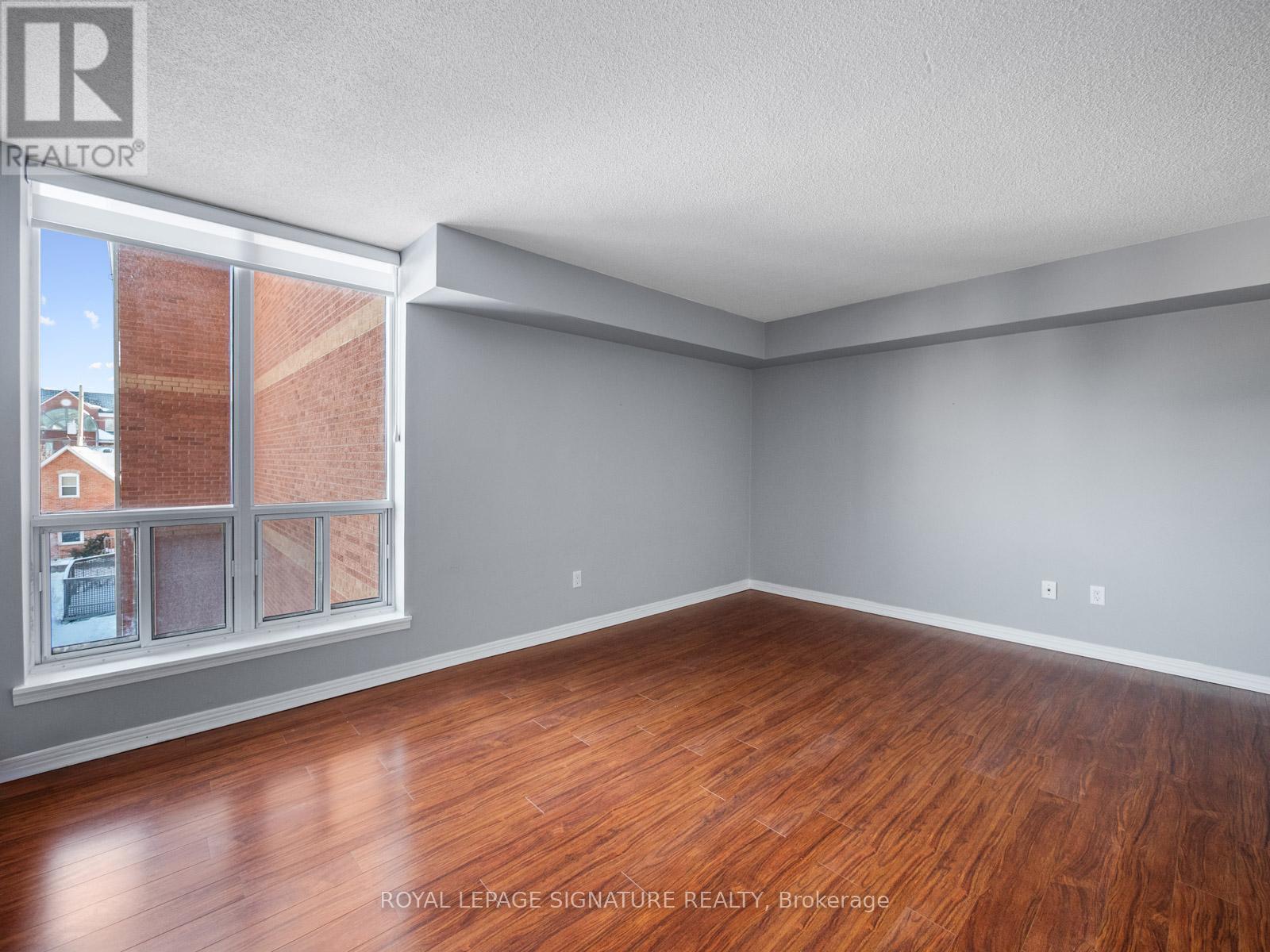 #311 30 WILSON STREET - 19